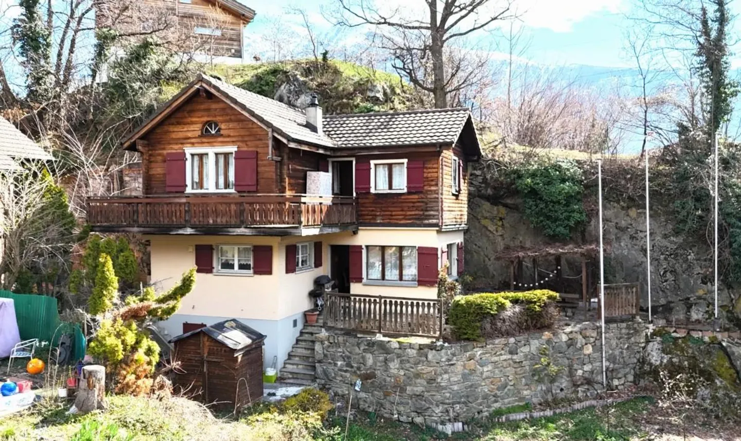 Charmantes Chalet mit Garten - Foto 1 von 1