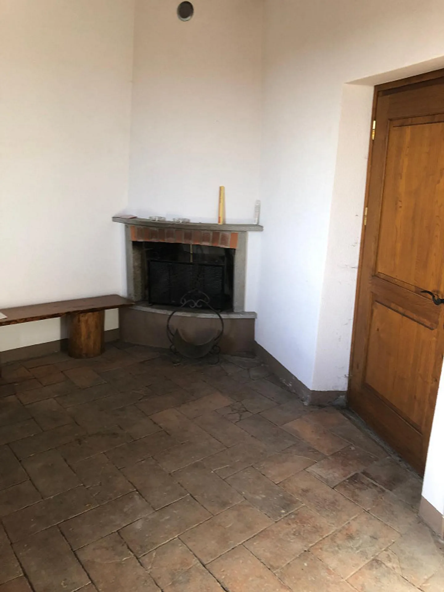 Tessiner Keller auf Zwei Ebenen mit Offener Aussicht - Foto 6 von 8