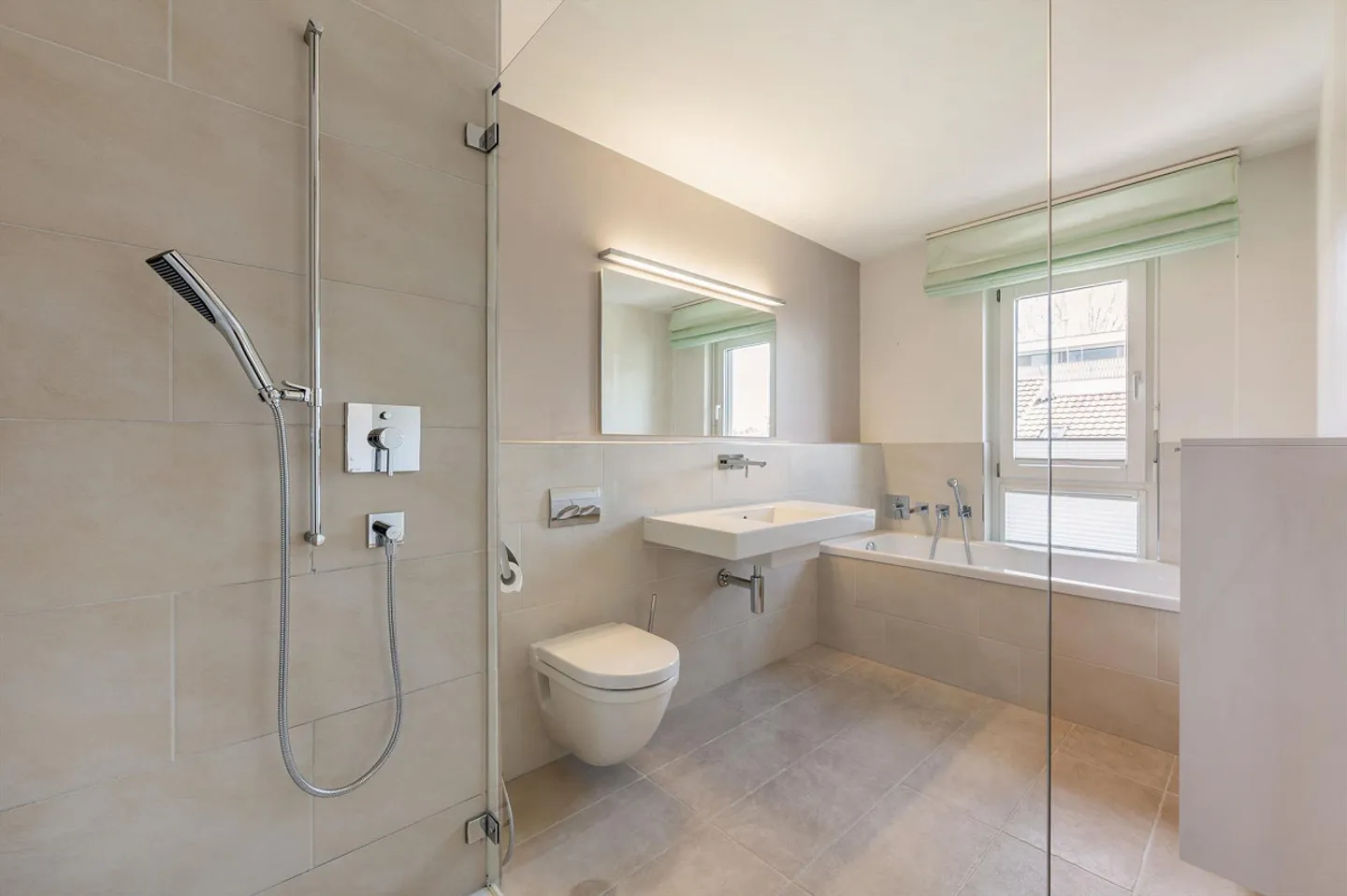 High Comfort and Breathtaking Views - Photo 7 of 13