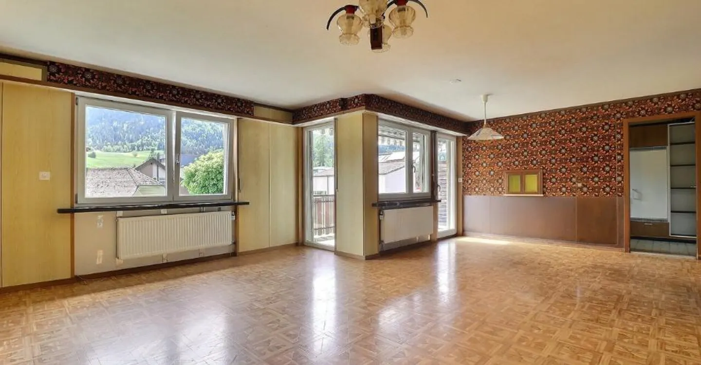 Appartamento affascinante di 4,5 stanze con balcone e garage - Foto 2 di 13