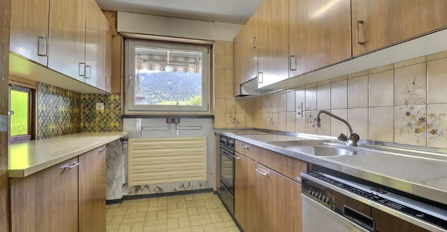 Appartamento affascinante di 4,5 stanze con balcone e garage - Foto 6 di 13