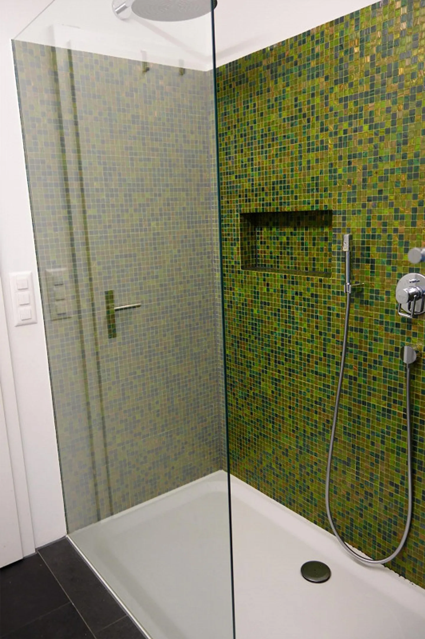 Ampio appartamento duplex di 7,5 stanze 205 m2, alto standard di finitura - Foto 12 di 21