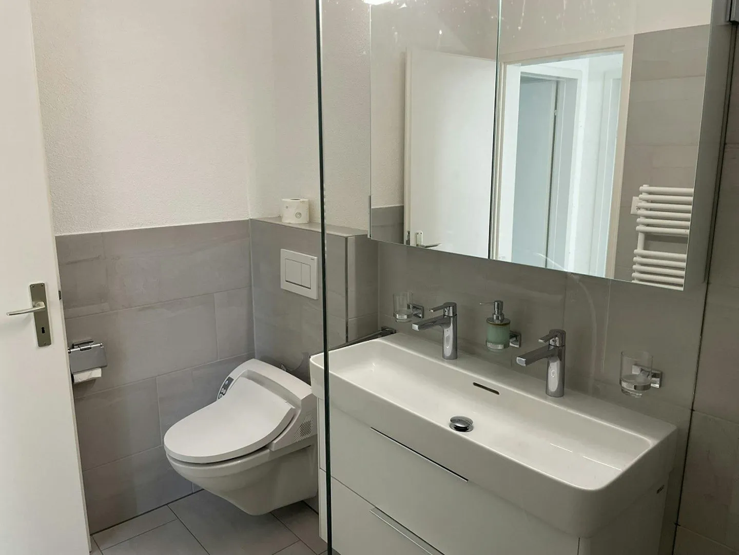Appartement lumineux de 3,5 pièces dans le quartier populaire de Lacuna - calme, vert... - Photo 8 sur 12