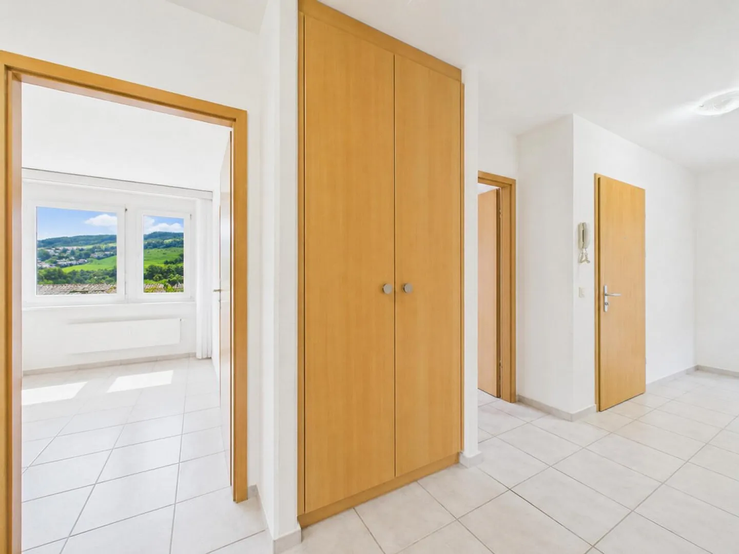 Calme avec garage et ascenseur ! - Photo 6 sur 7