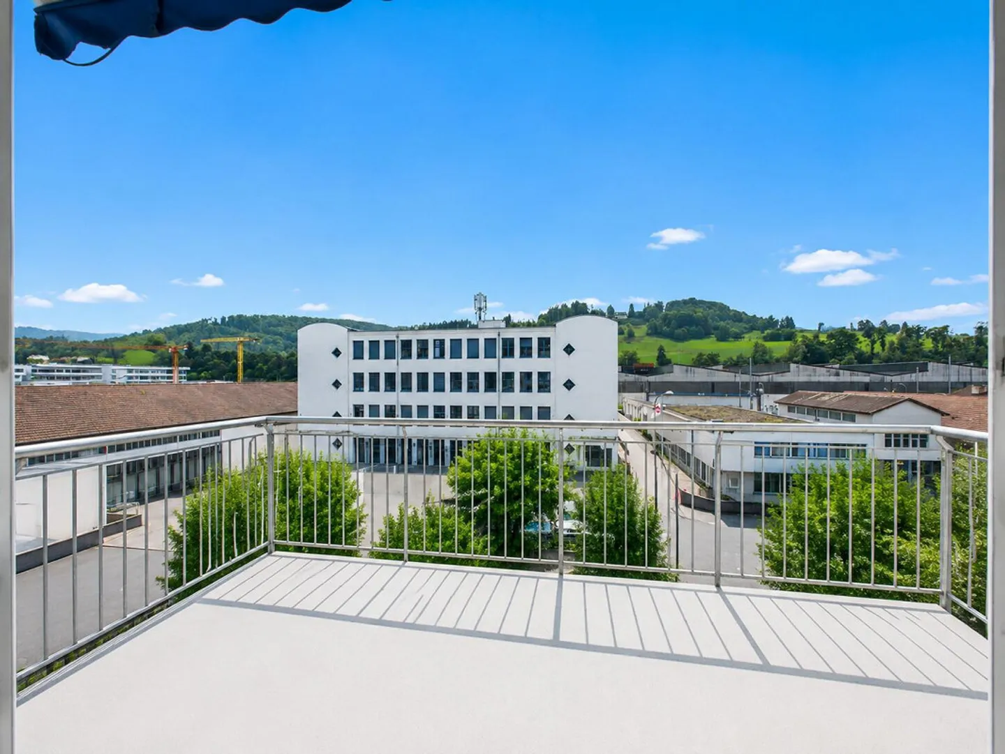 Calme avec garage et ascenseur ! - Photo 7 sur 7