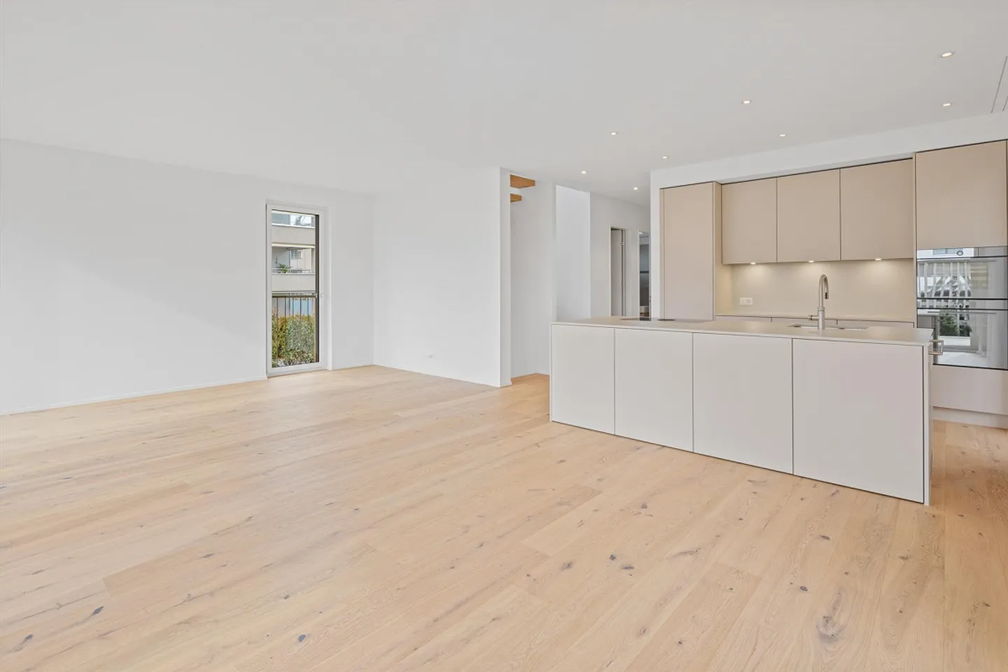 Detached single-family house in a family-friendly location - Photo 2 of 7