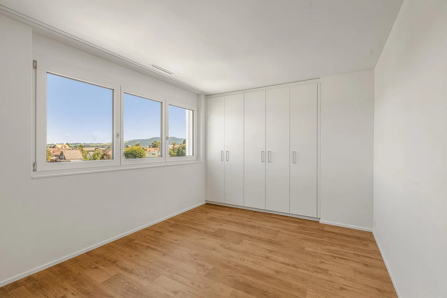 Exclusive 5.5-room maisonette apartment (West) - Living on two floors - Photo 5 of 14