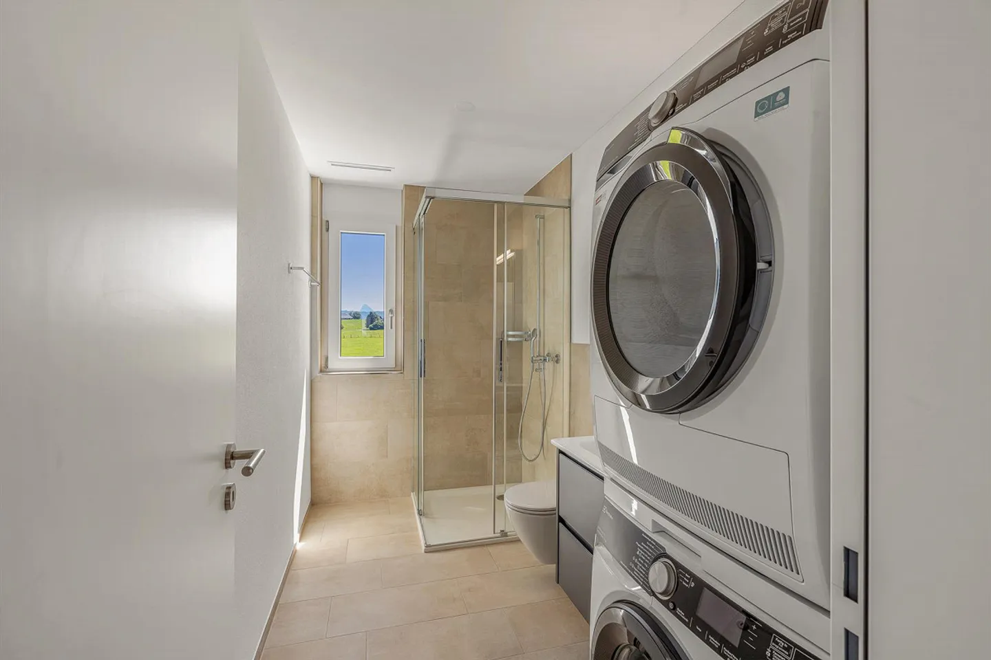 Exclusive 5.5-room maisonette apartment (West) - Living on two floors - Photo 9 of 14