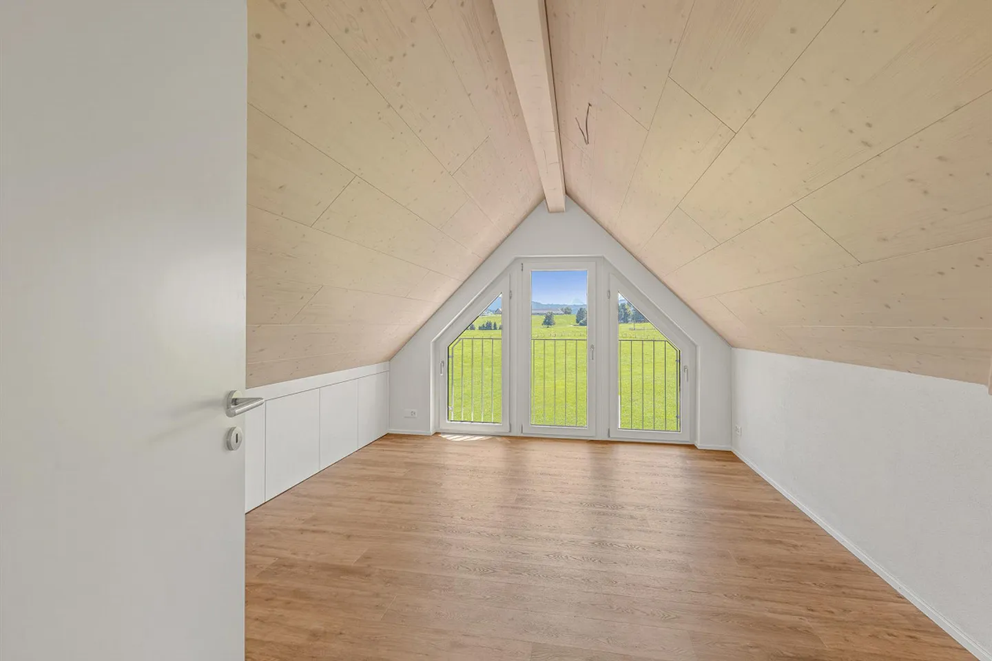 Exclusive 5.5-room maisonette apartment (West) - Living on two floors - Photo 12 of 14