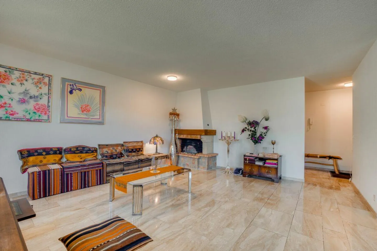 ELEGANT 4.5 ROOM FAMILY APARTMENT - Photo 3 of 10