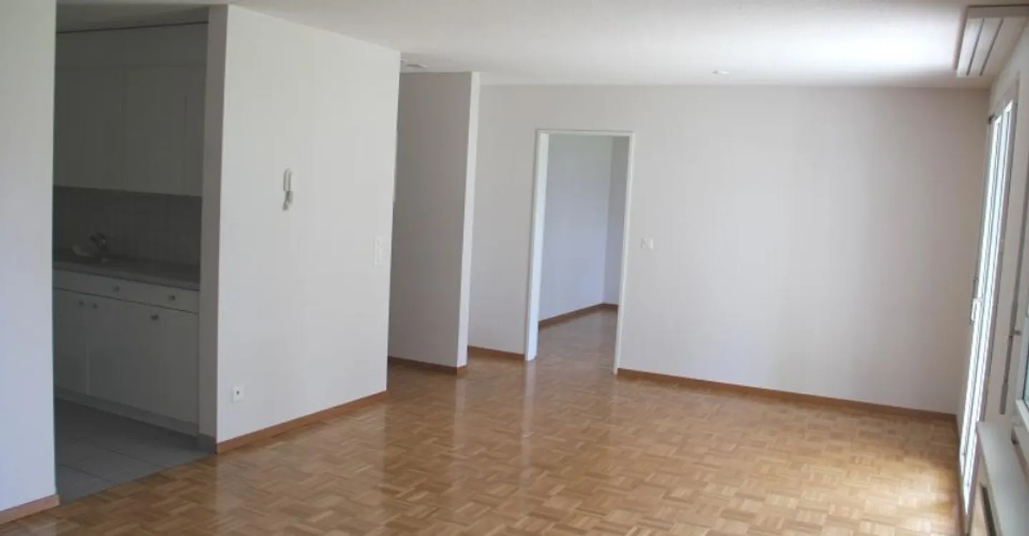 Great apartment near the lake - Photo 4 of 5
