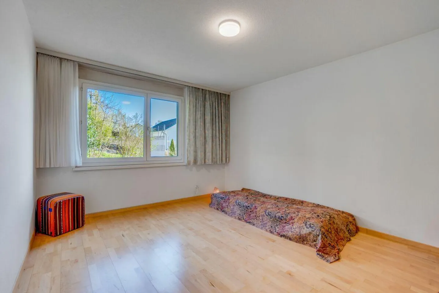 ELEGANT 4.5 ROOM FAMILY APARTMENT - Photo 8 of 10