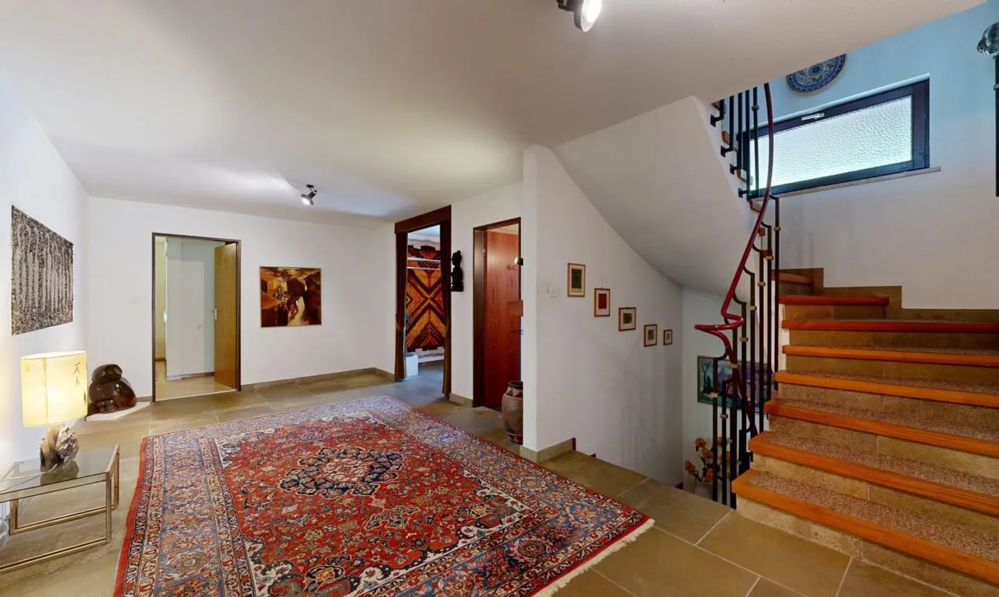 Maison individuelle spacieuse de 7,5 pièces avec jardin idyllique à Dornach - Photo 4 sur 11