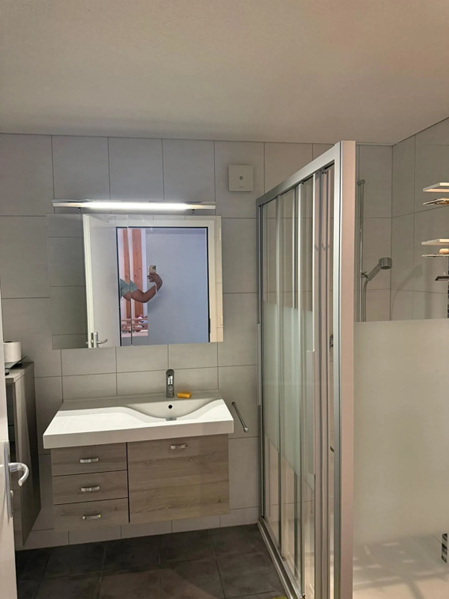 Furnished 1.5 room studio of 40 m² in Cudrefin – quiet, bright, parking - Photo 2 of 10