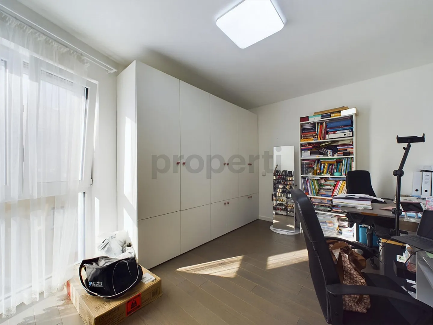 Elegant 4.5-room apartment in Bellinzona with a 30 sqm terrace - Photo 6 of 11
