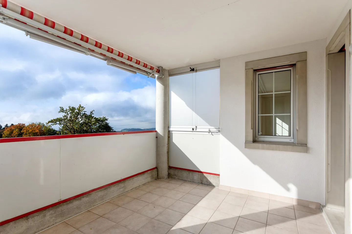 Superbe appartement 4.5 avec vue - Photo 13 sur 30
