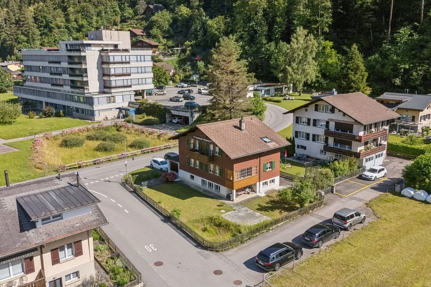 Charmantes Freistehendes Haus - Foto 1 von 9