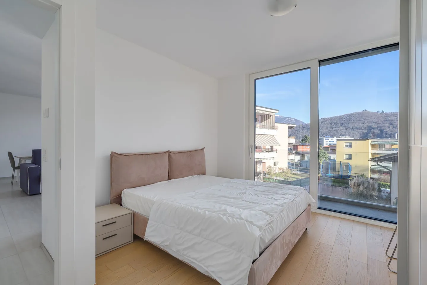 AGNO · DESIGN 2,5-ZIMMER-WOHNUNG MIT PANORAMATERRASSE - Foto 6 von 11