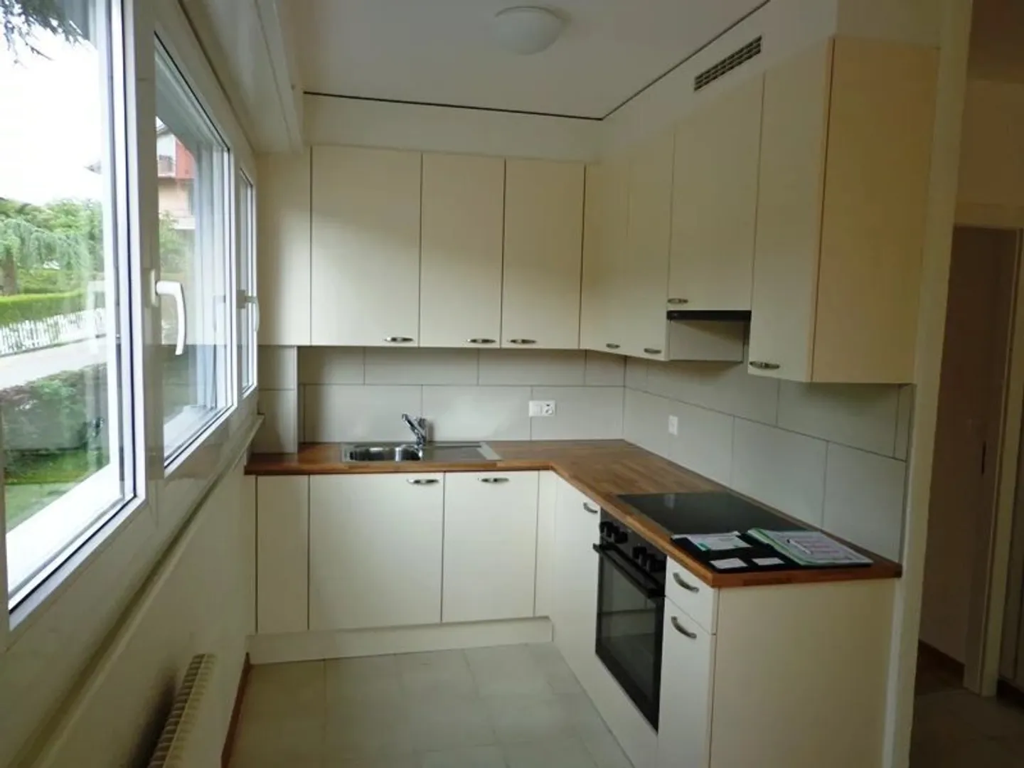 Charmante 2-Zimmer-Wohnung in der Nähe des Zentrums von Renens. - Foto 4 von 7