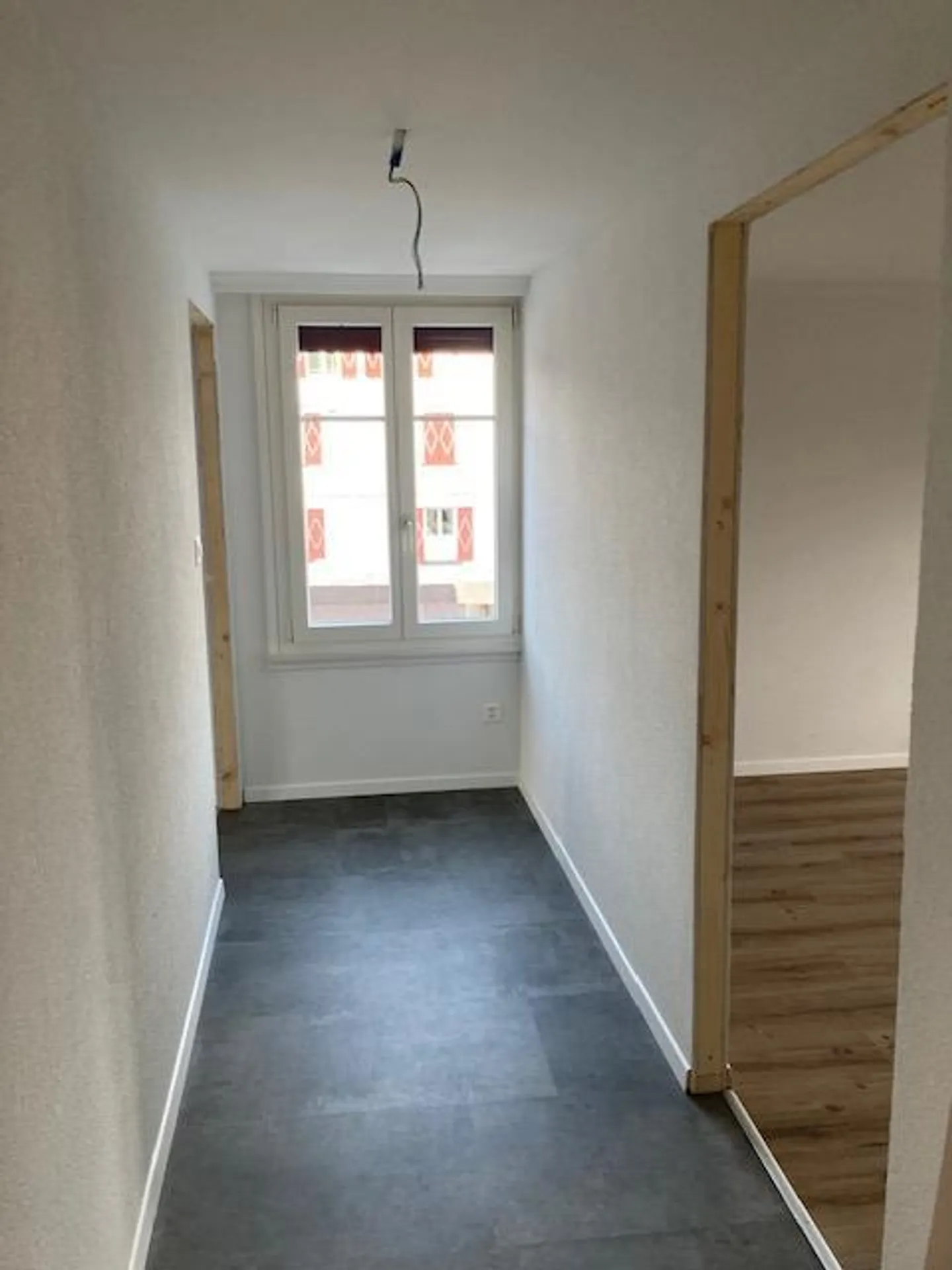 Appartamento di 4,5 stanze con balcone e terrazza da condividere - Foto 3 di 19