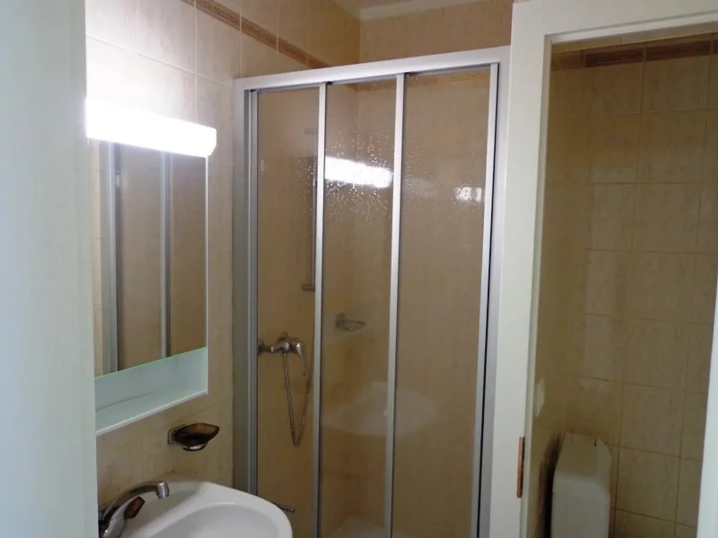 Charmante 2-Zimmer-Wohnung in der Nähe des Zentrums von Renens. - Foto 7 von 7