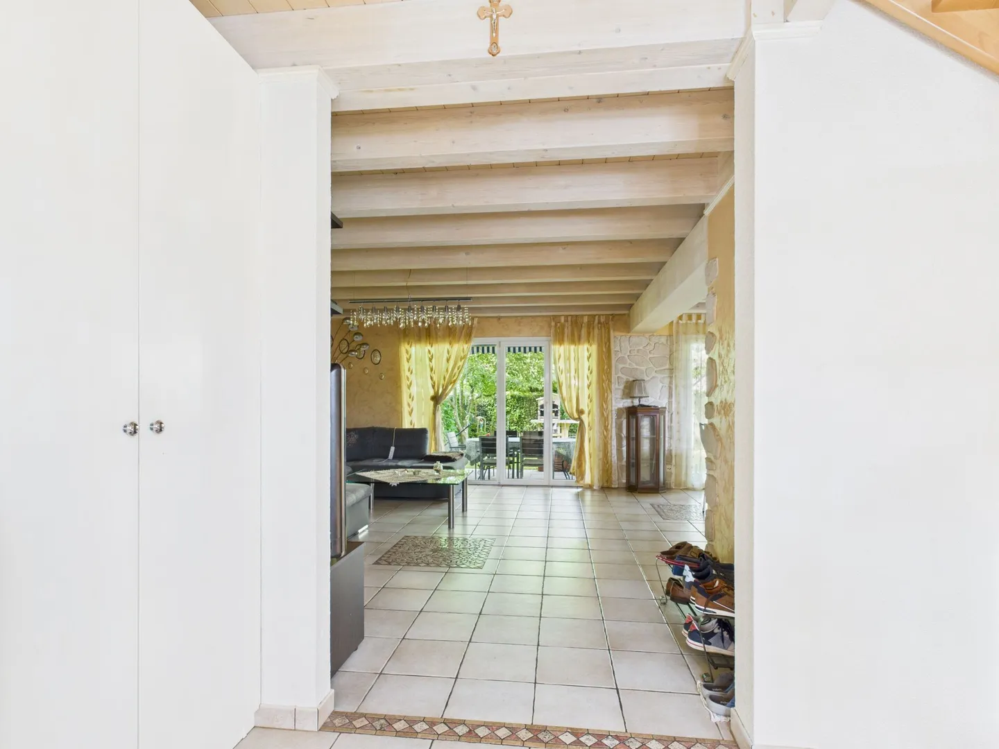 Family-friendly Minergie townhouse in Thürnen - with garden and plenty of space - Photo 5 of 13