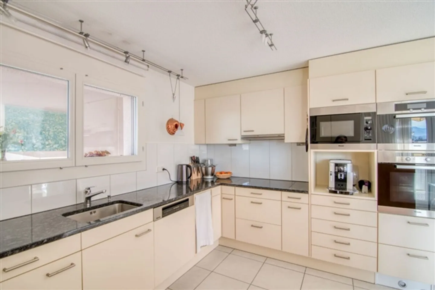 Appartamento in vendita - Foto 9 di 20