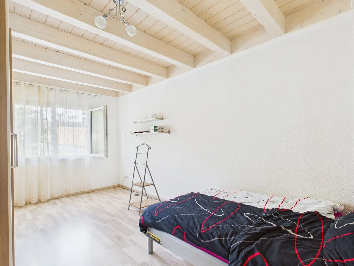 Family-friendly Minergie townhouse in Thürnen - with garden and plenty of space - Photo 8 of 13