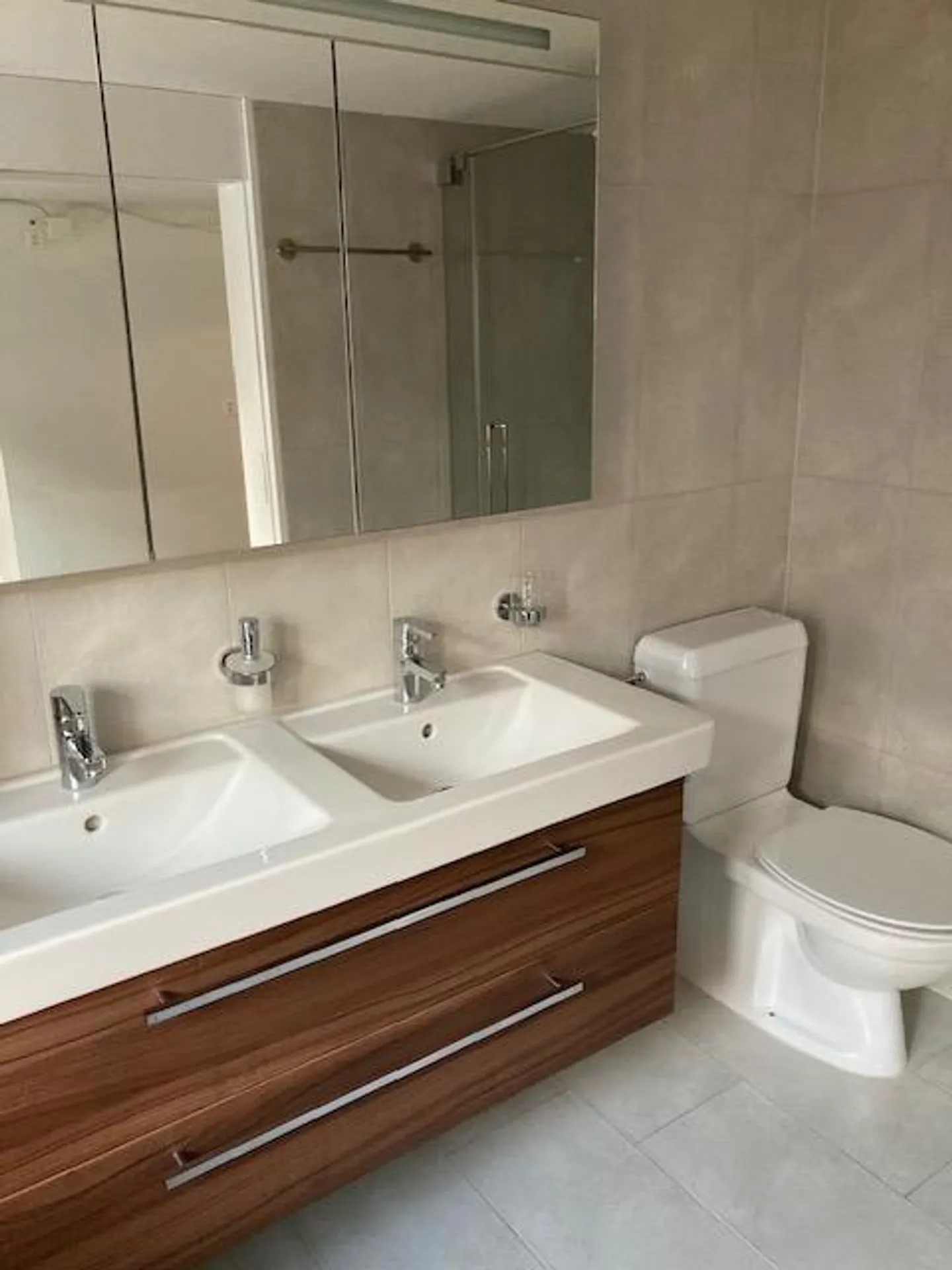 Appartamento di 4,5 stanze con balcone e terrazza da condividere - Foto 15 di 19