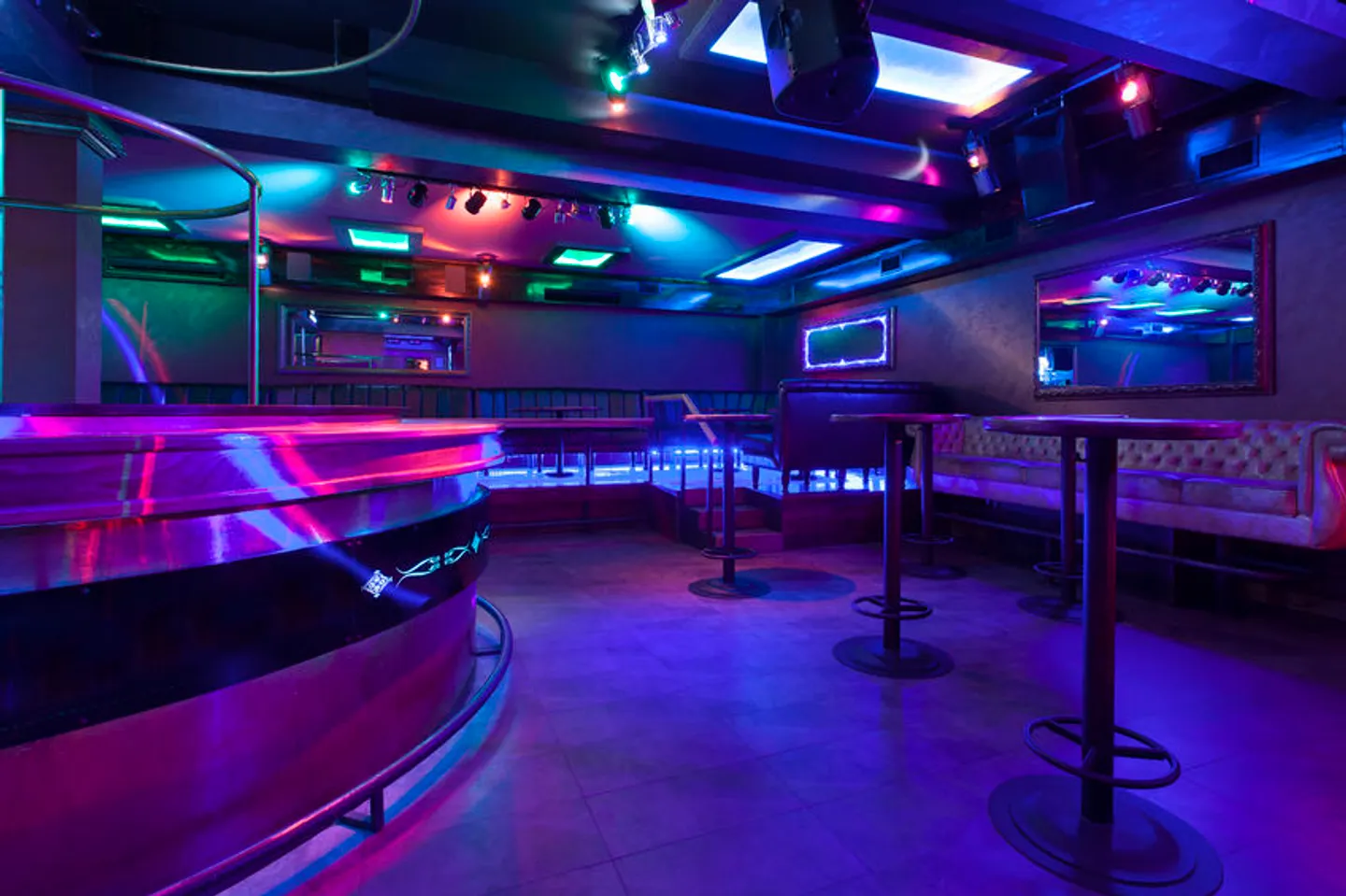 CENTRO DI GINEVRA: Discoteca da cedere - Foto 1 di 1