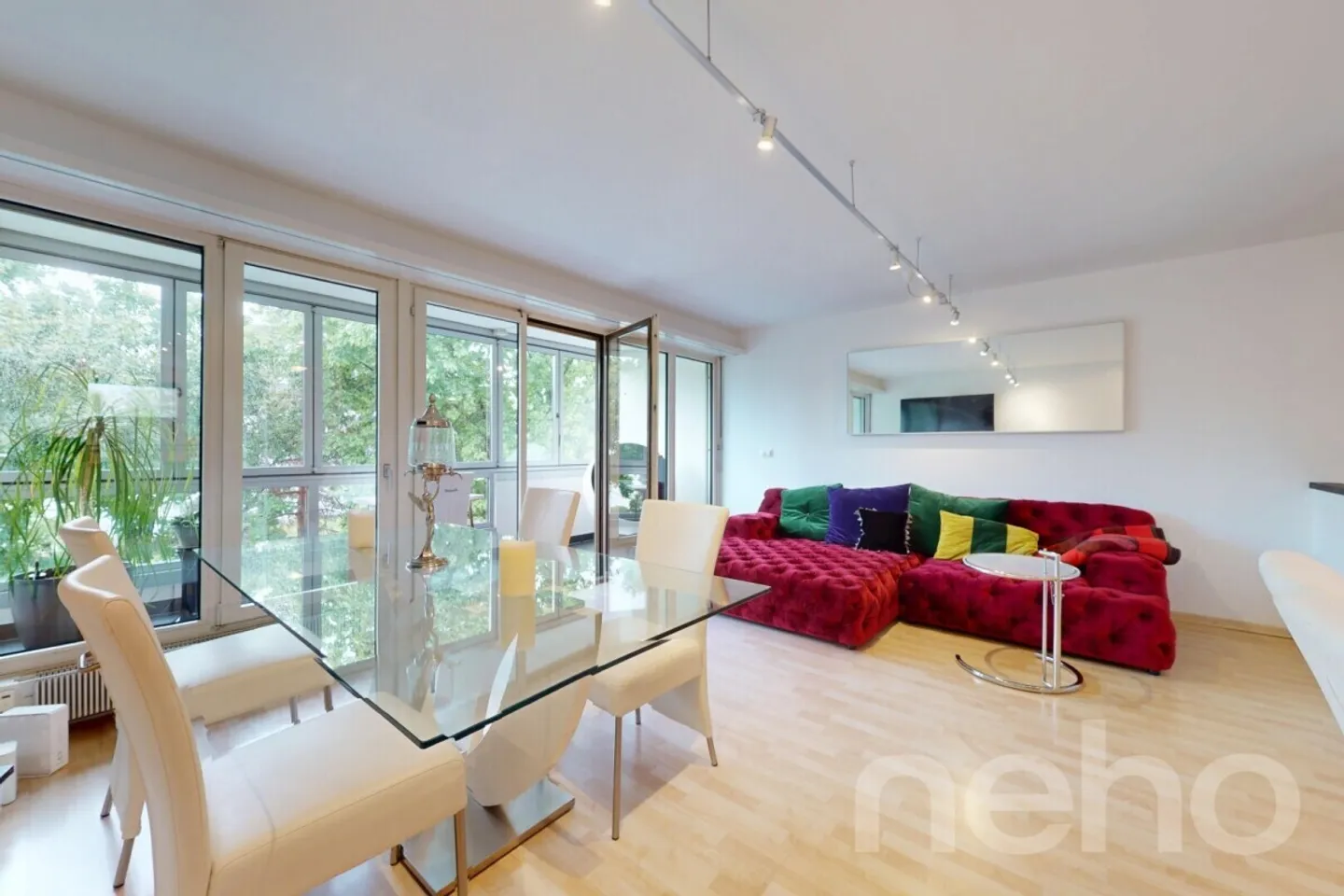 Duplex avec 2 balcons, garage et vue sur la verdure - Photo 2 sur 12