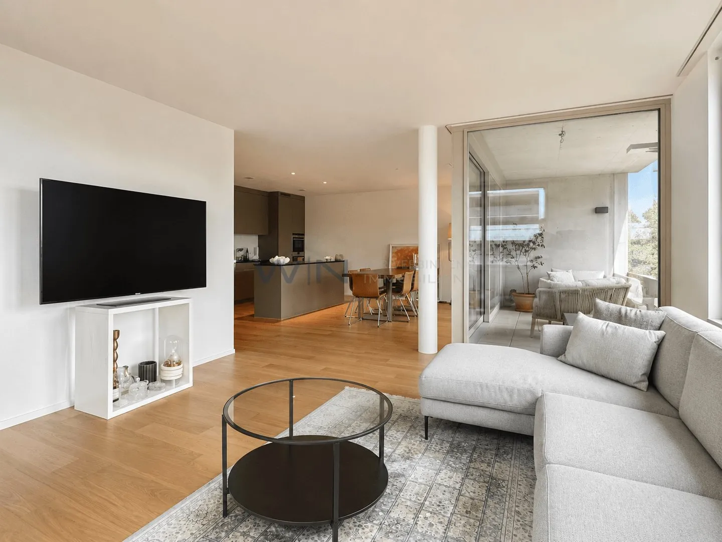 Spacious Minergie Apartment - Photo 3 of 13