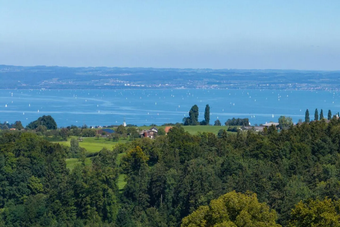 Elegante Villa mit Seesicht - Foto 4 von 13