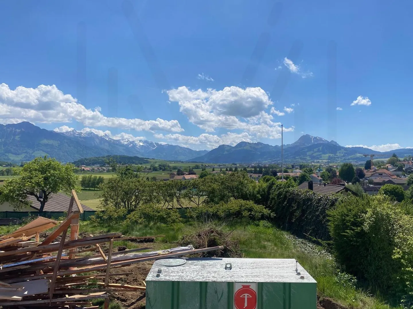 Magnifique appartement rez de jardin 4.5 ou 5,5 pièces au coeur de la Gruyère ! - Photo 4 sur 7