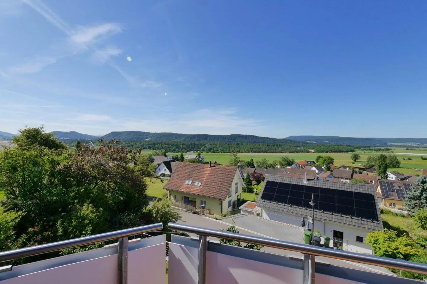 15 minuti da Bülach: Casa unifamiliare indipendente in posizione panoramica con due D... - Foto 6 di 13