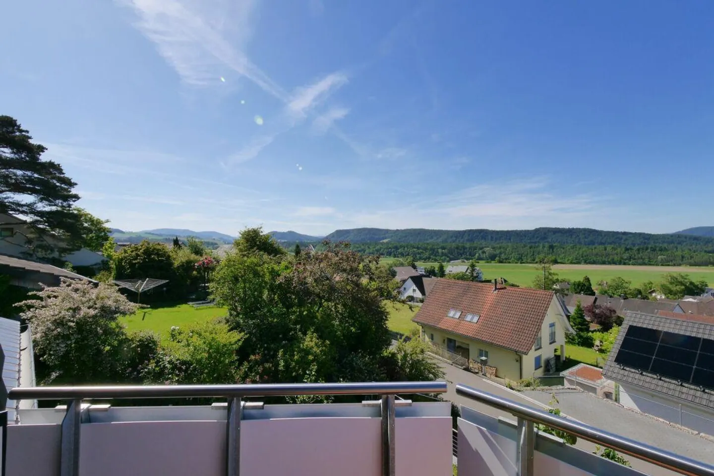 15 minuti da Bülach: Casa unifamiliare indipendente in posizione panoramica con due D... - Foto 7 di 13