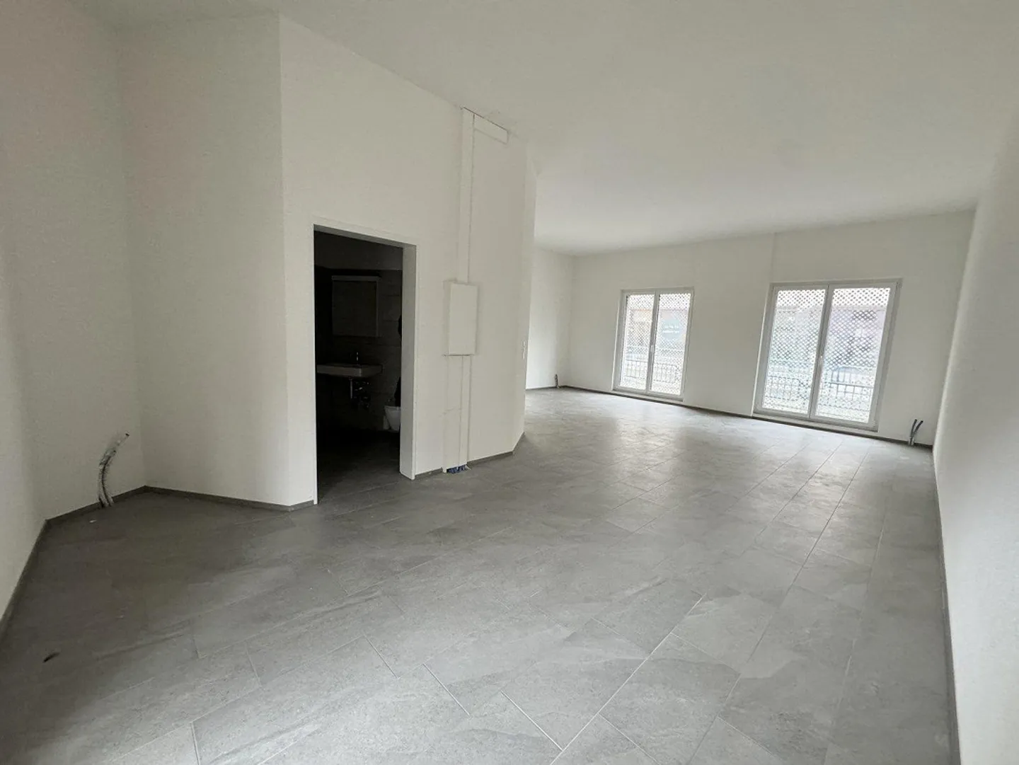 Vielseitige Gewerbeeinheit in Neuhausen - Foto 5 von 6