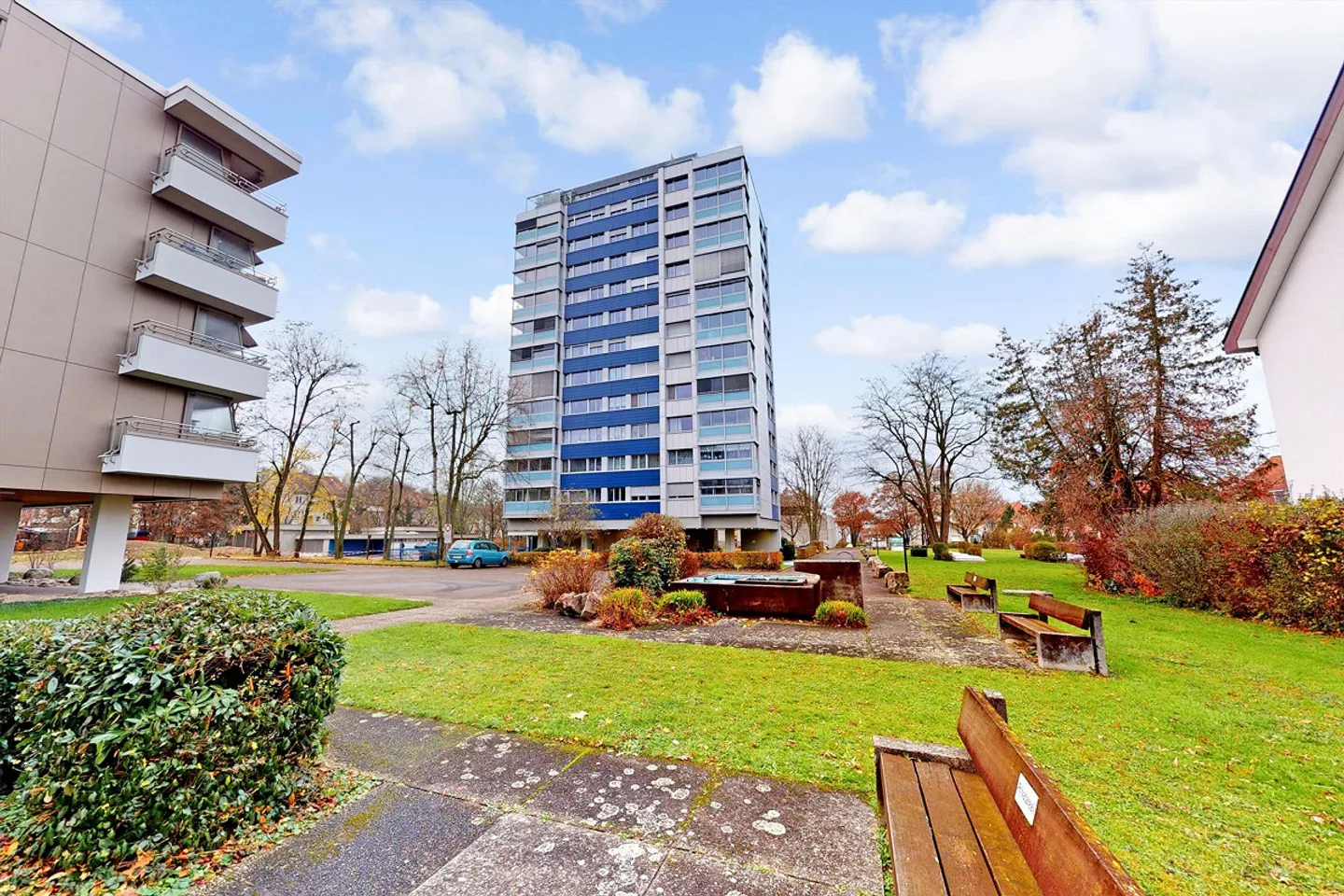 Helle Wohnung mit einem Jahr Einstellplatz gratis! - Foto 2 von 7