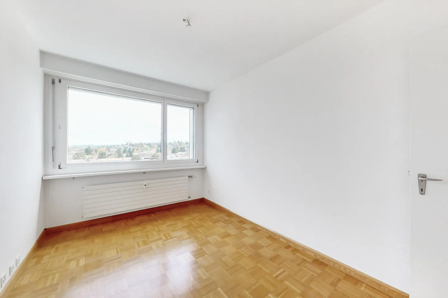 Helle Wohnung mit einem Jahr Einstellplatz gratis! - Foto 6 von 7