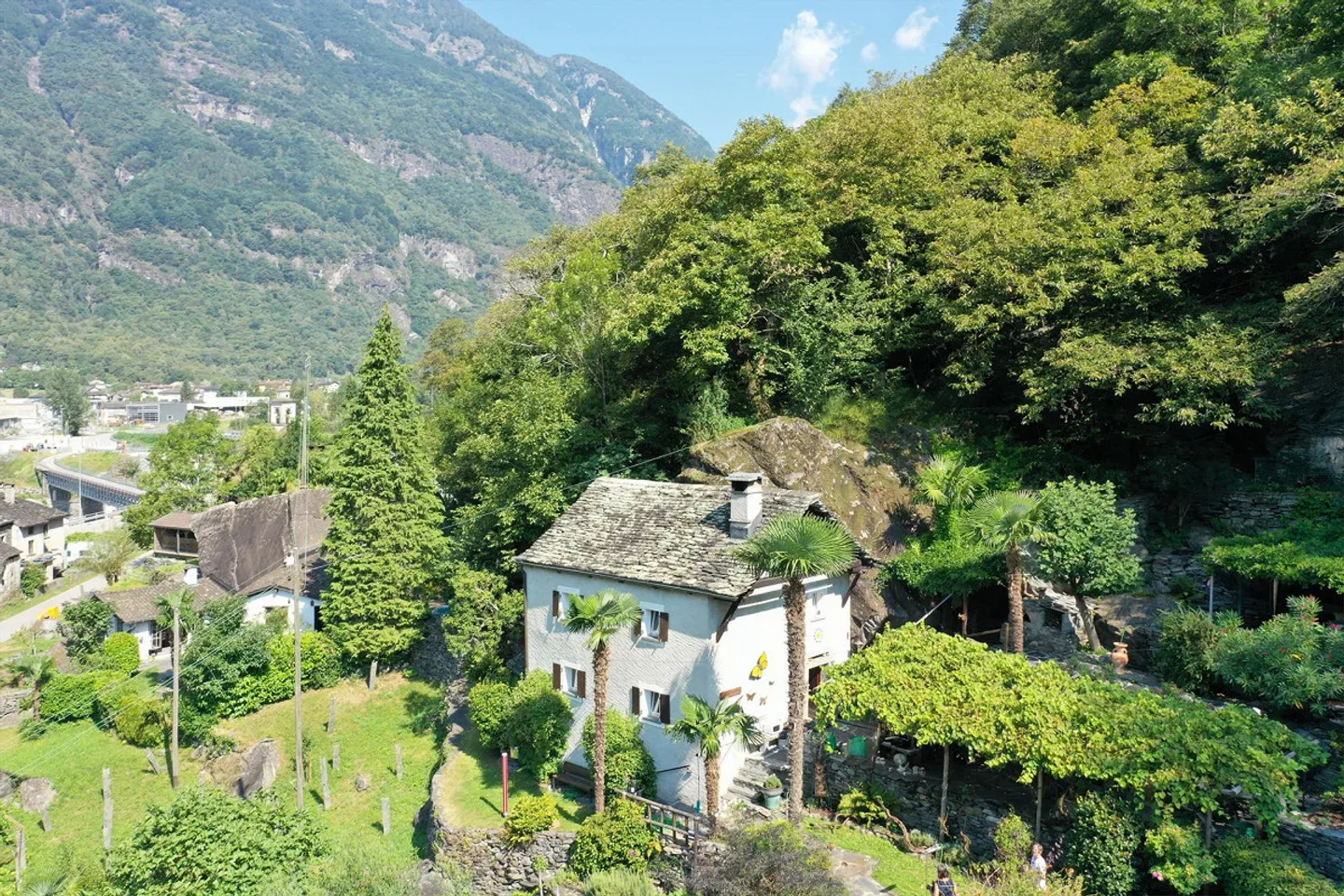 Beau Rustico avec tout le confort et un jardin unique - Photo 1 sur 19