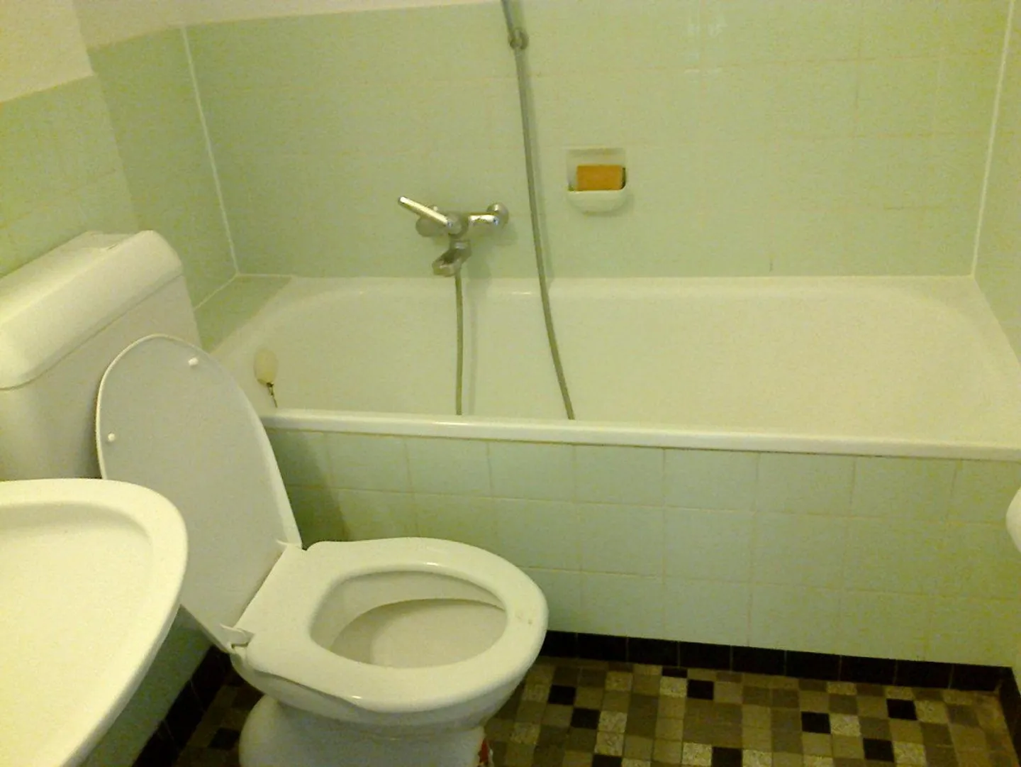 Limité : Appartement Charmant en Emplacement Central - Photo 5 sur 9