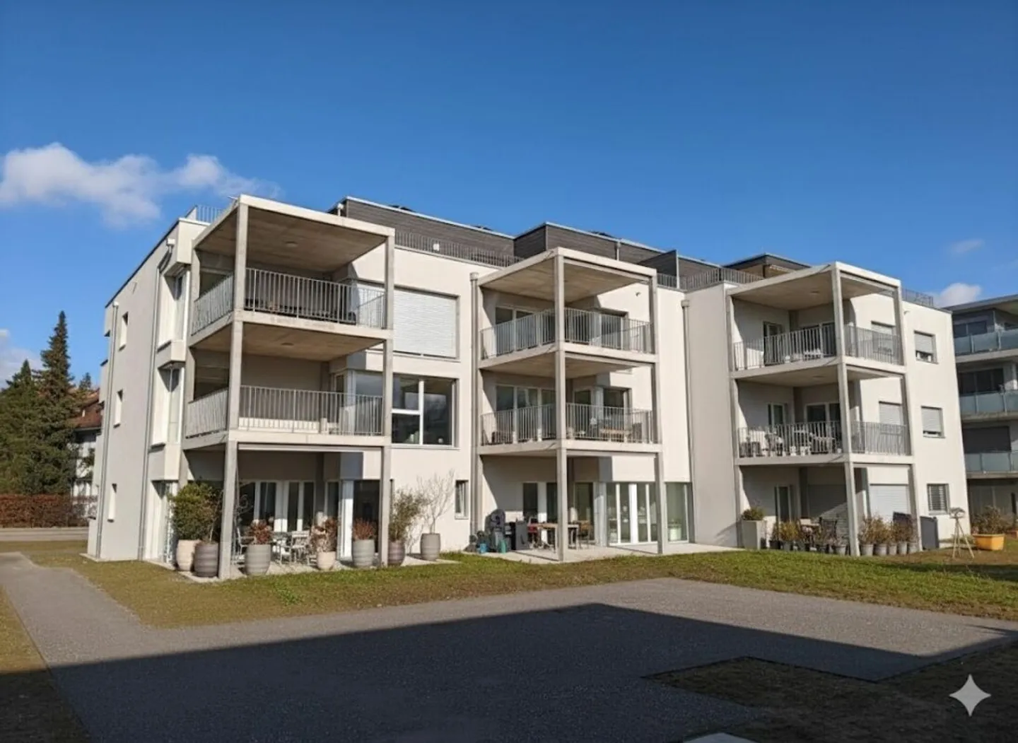 Exklusive Neubauwohnung (3.5 Zimmer) im 2. OG - Erstvermietung! - Foto 1 von 8