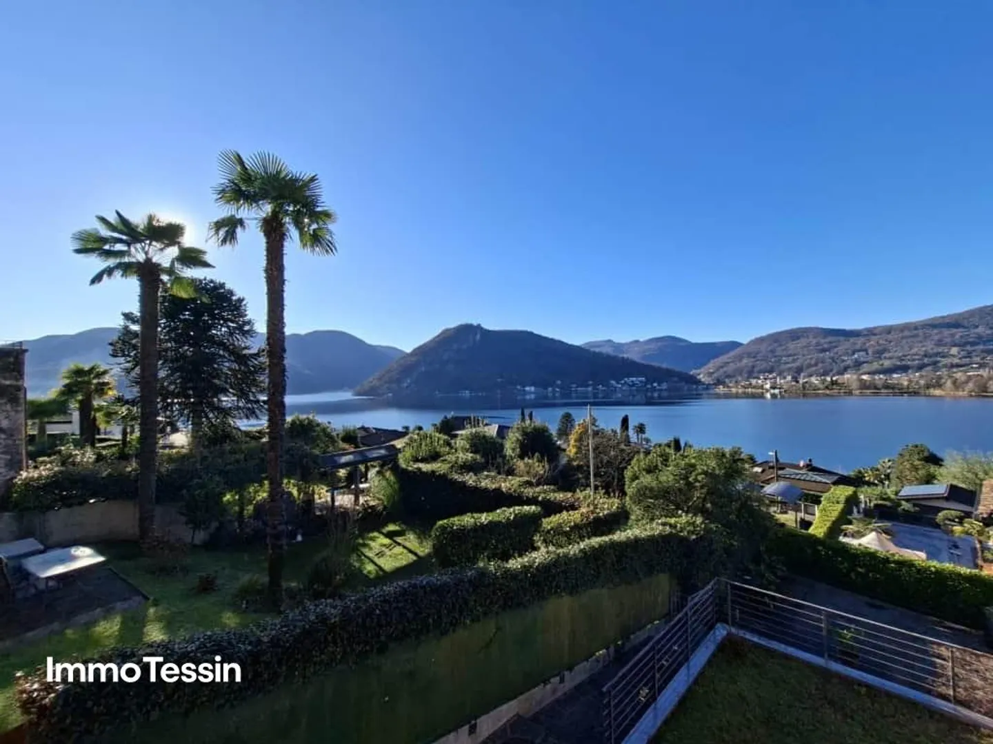 OPPORTUNITÀ: Oasi di benessere con vista fantastica sul lago d... - Foto 1 di 13