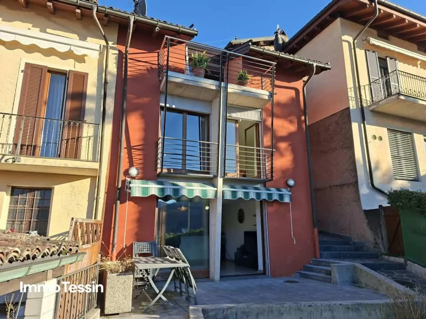 OPPORTUNITÀ: Oasi di benessere con vista fantastica sul lago d... - Foto 6 di 13