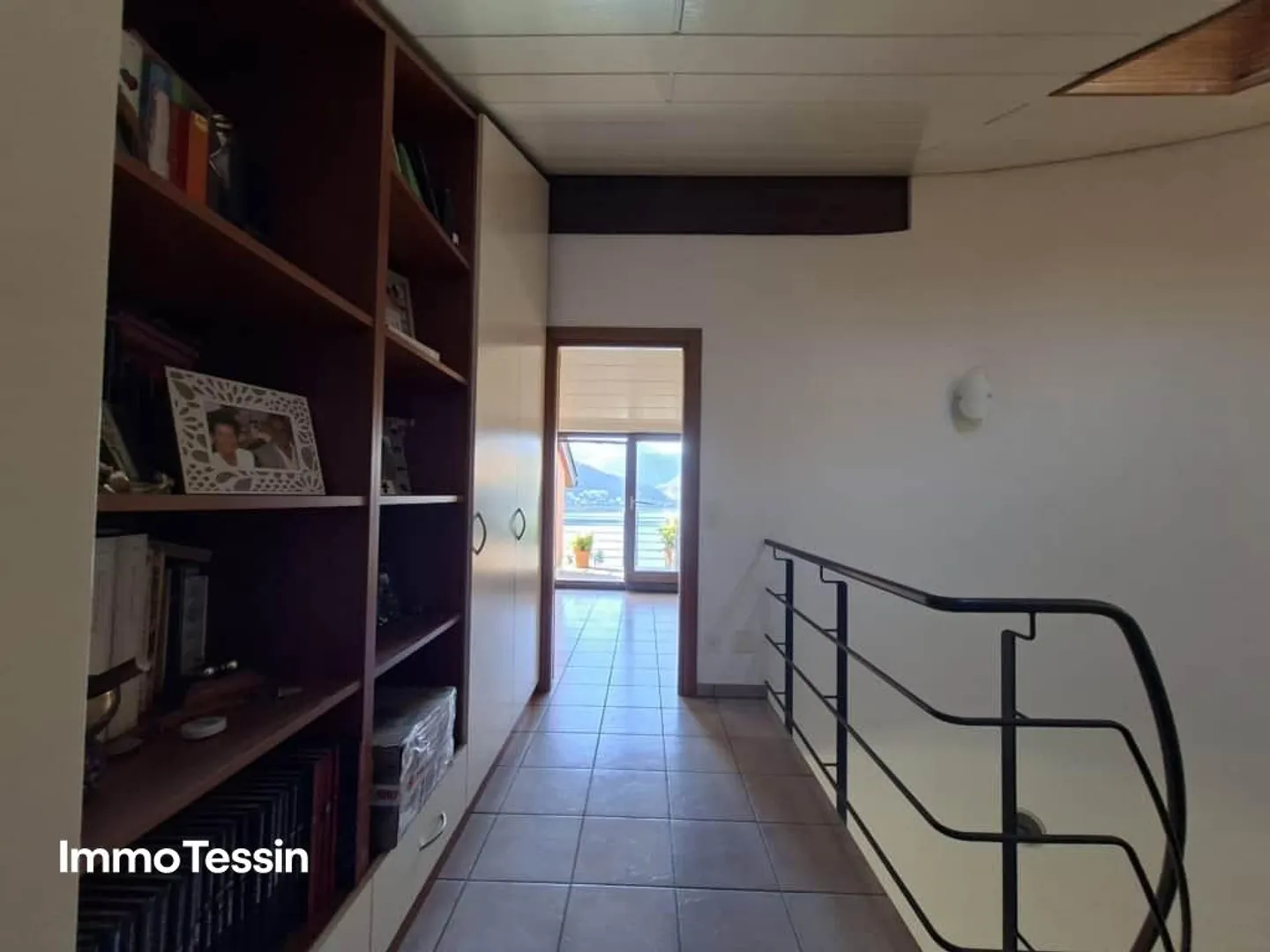 OPPORTUNITÀ: Oasi di benessere con vista fantastica sul lago d... - Foto 9 di 13