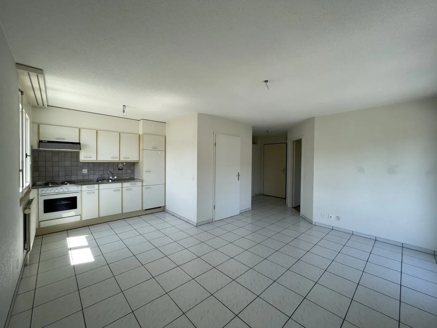 CORDAST - 1.5 pièces au 2ème étage - Photo 3 sur 7