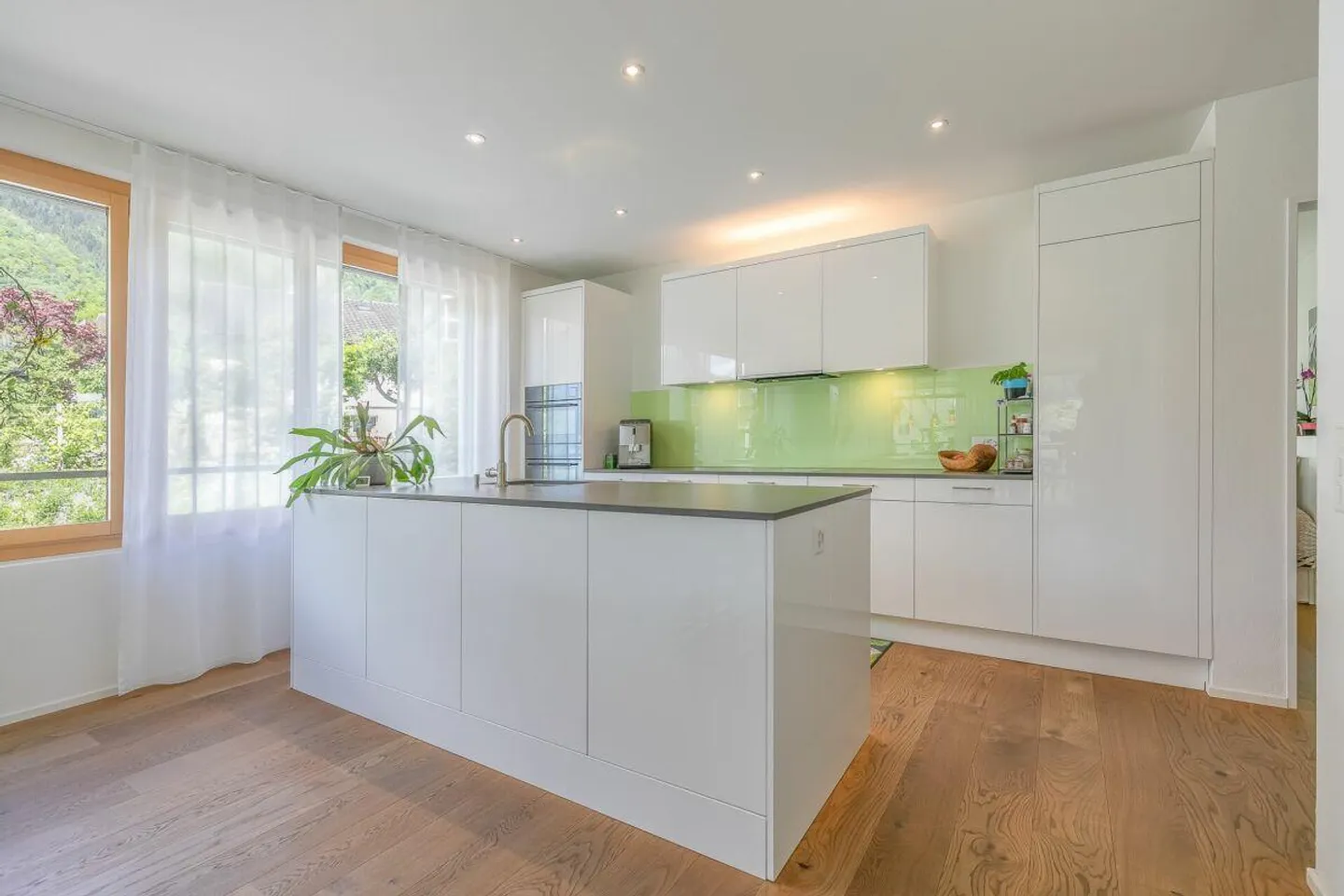 4.5-Zi-Wohnung mit unverbaubarer Weitsicht - Foto 7 von 13