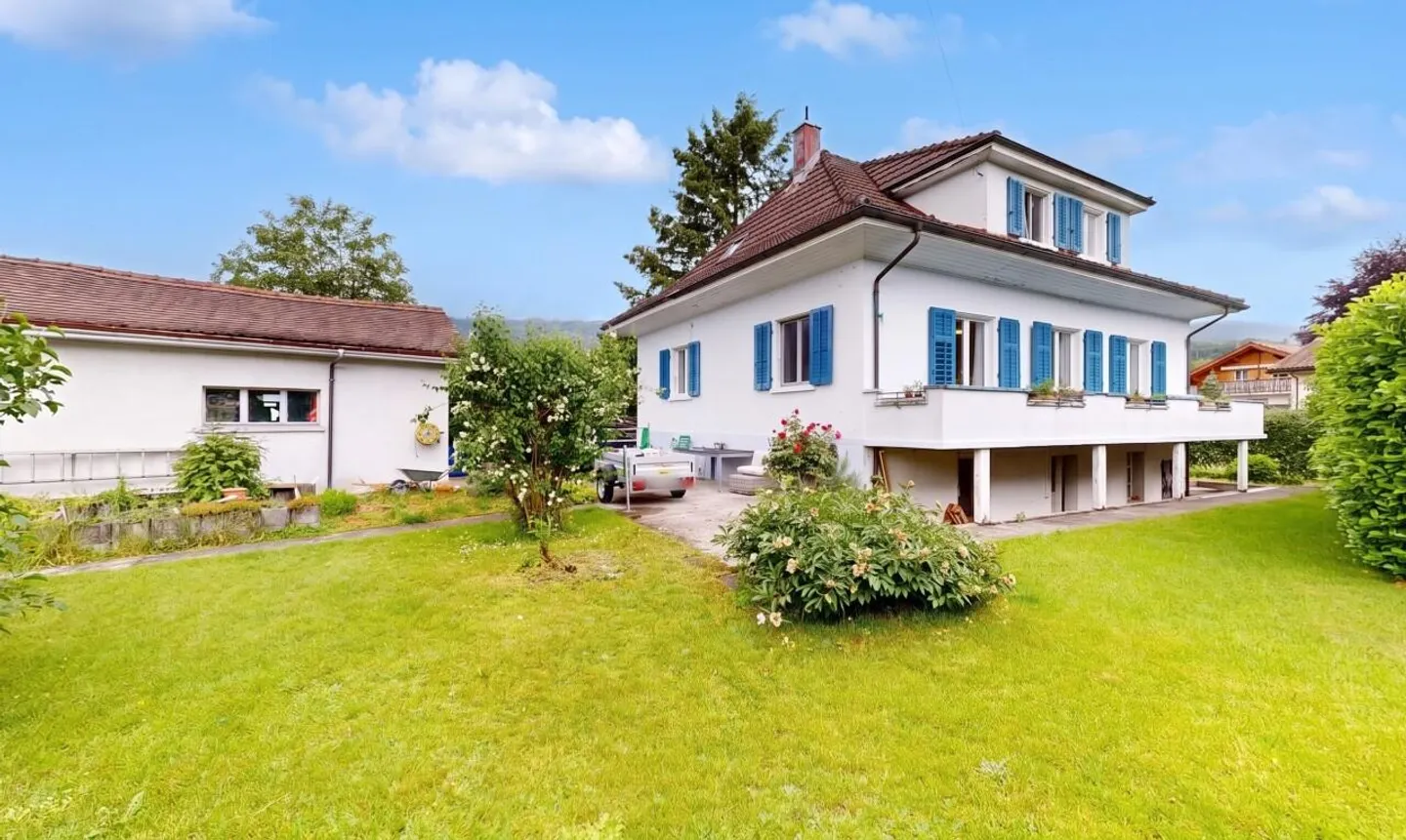 Familienhaus in Waldnähe mit Garten - Foto 2 von 11