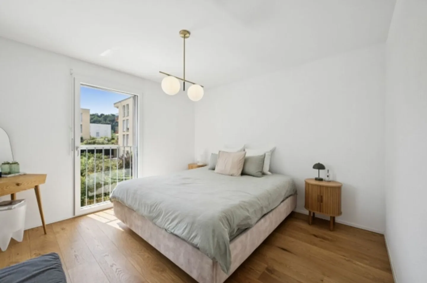 Modernes 5.5-Zimmer-Reihenmittelhaus in Seenähe - Ihr neues Zuhause in Sugiez - Foto 8 von 13
