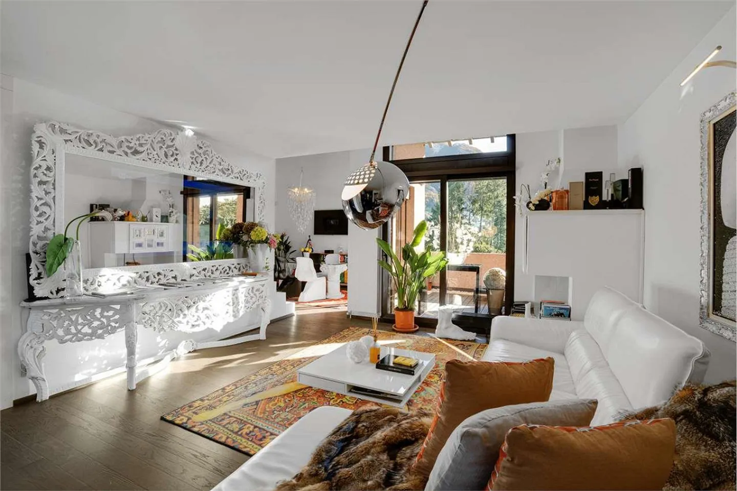 Luxury apartment 4.5 rooms with partial lake view in Lugano for sale - Photo 1 of 5